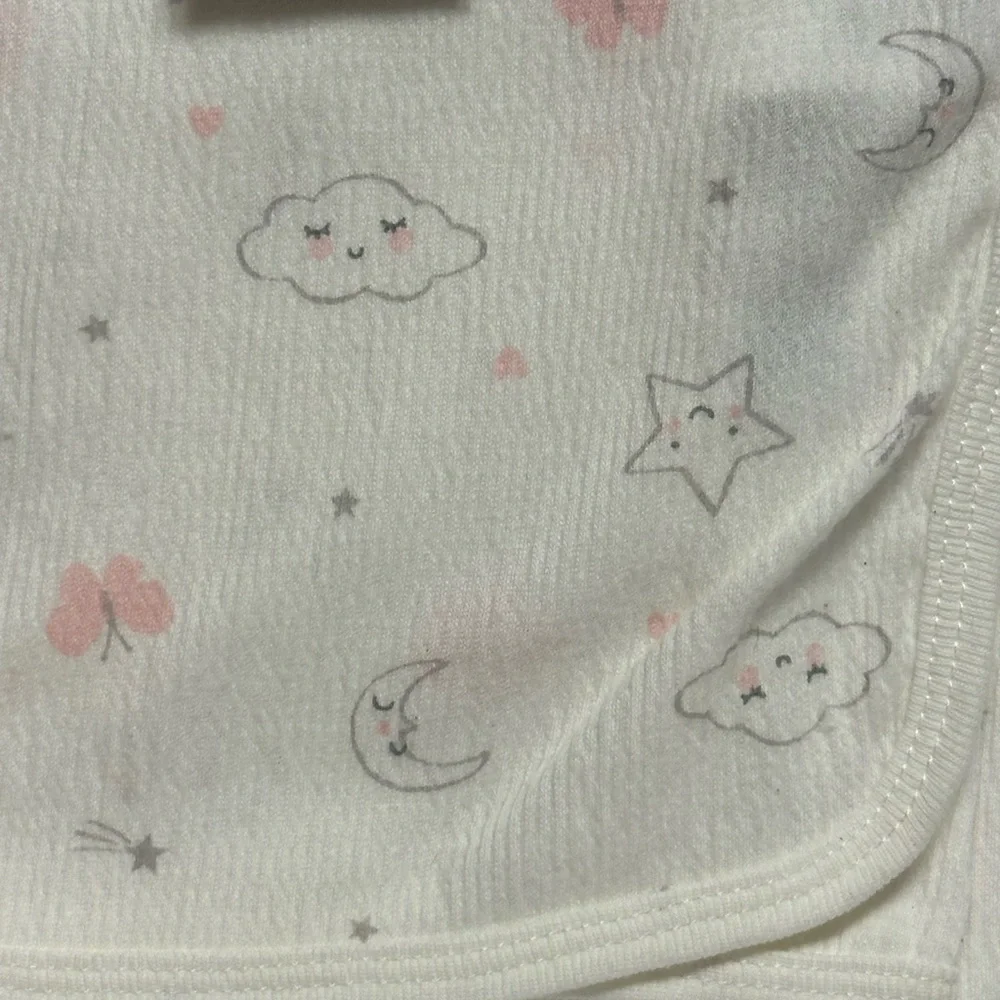 Carters Baby Girl Swaddle Swaddling Blanket Moon Pink Stars Clouds Size 35x35